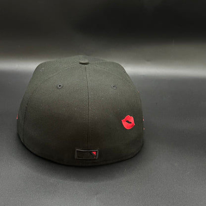 Black Red Kiss New York Yankees 1999 World Series  Fitted Cap