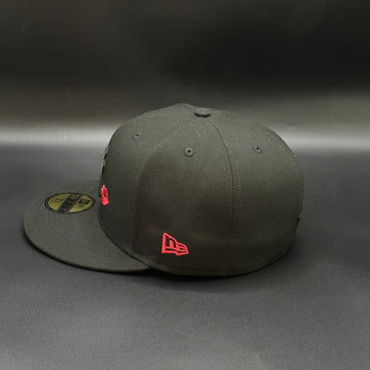 Black Red Kiss New York Yankees 1999 World Series Fitted Cap - view 3