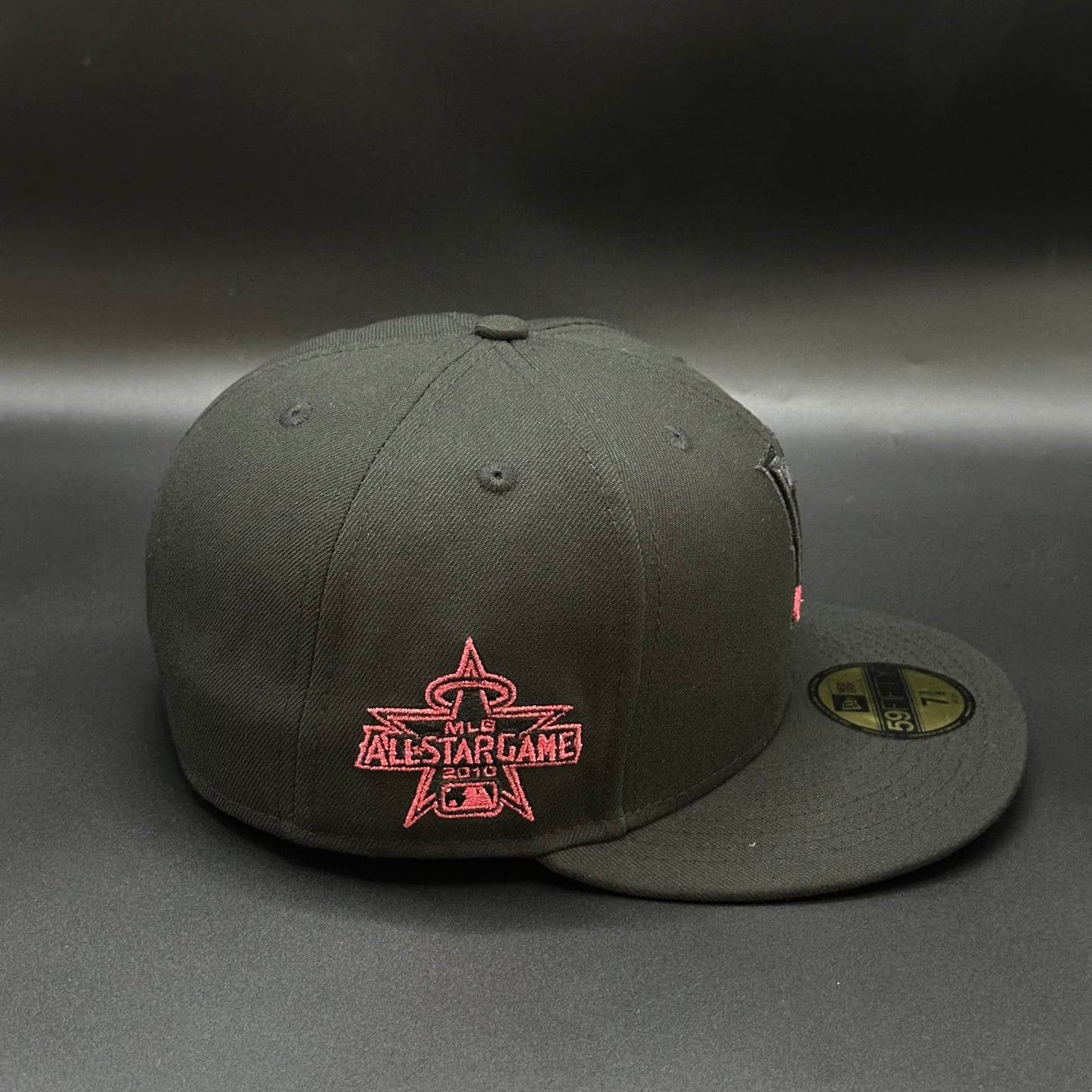 Black Red Upside Down A Los Angeles Angels 2002 All-Star Game Fitted Cap - view 2