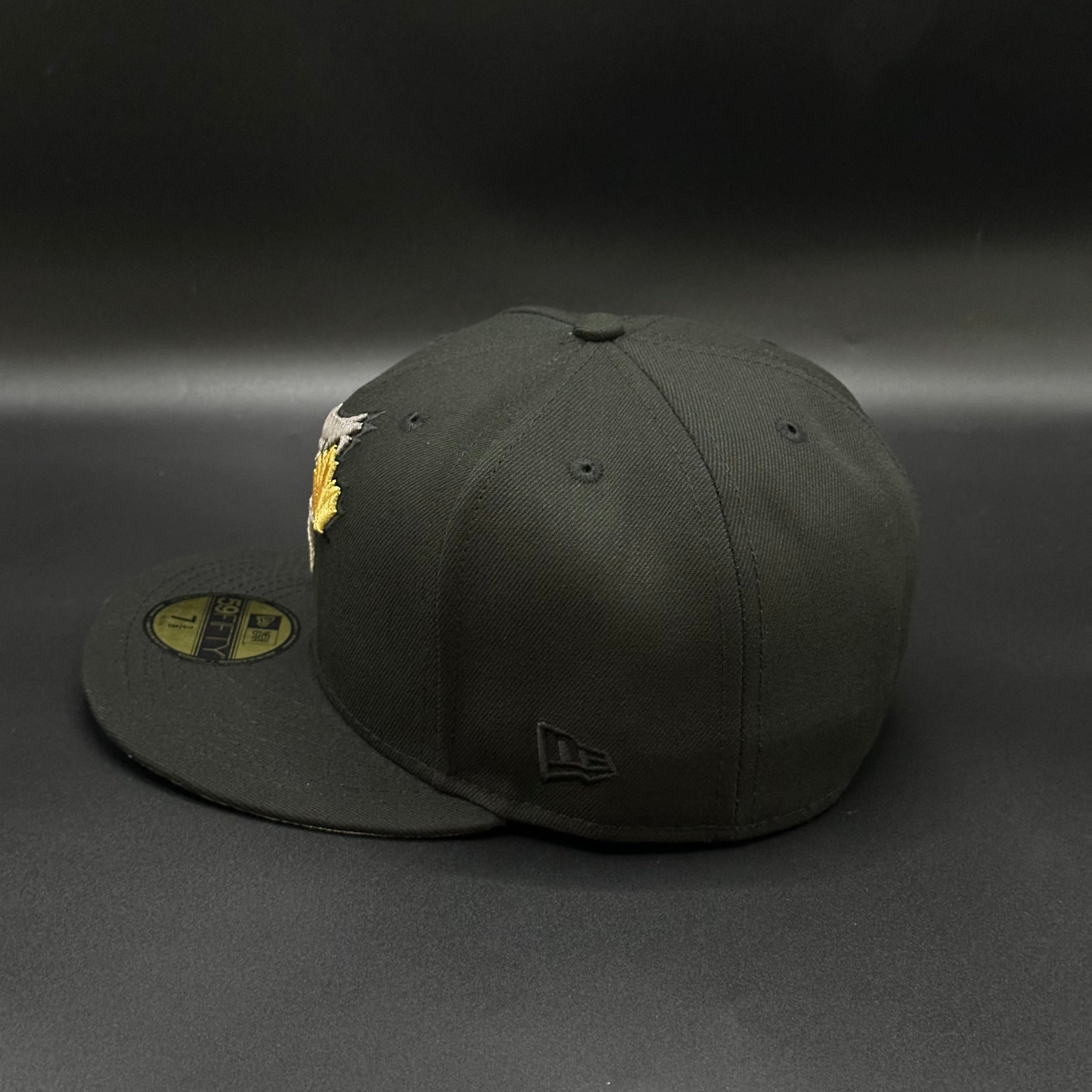 Black Grey Gold Toronto Blue Jays 40th Season Fitted - view 3