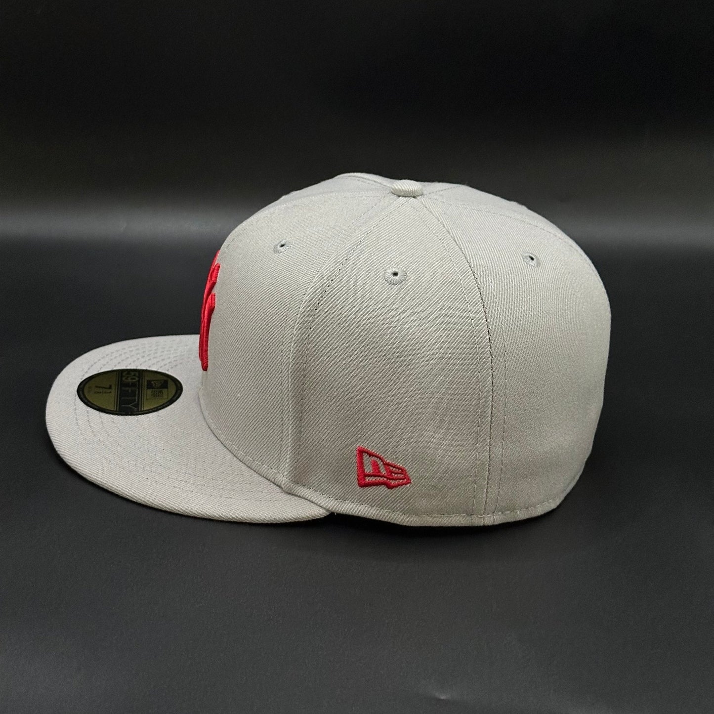 Grey Red New York Yankees 1998 World Series MLB Fitted Hat Cap - view 3