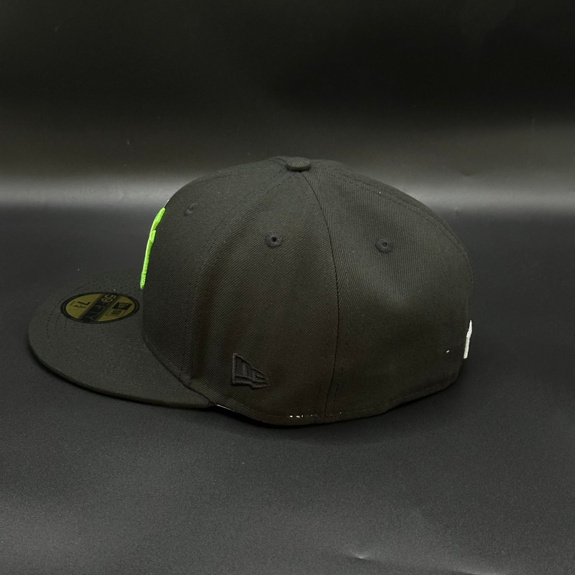 Black Green New York Yankees 1999 World Series Fitted Cap - view 3