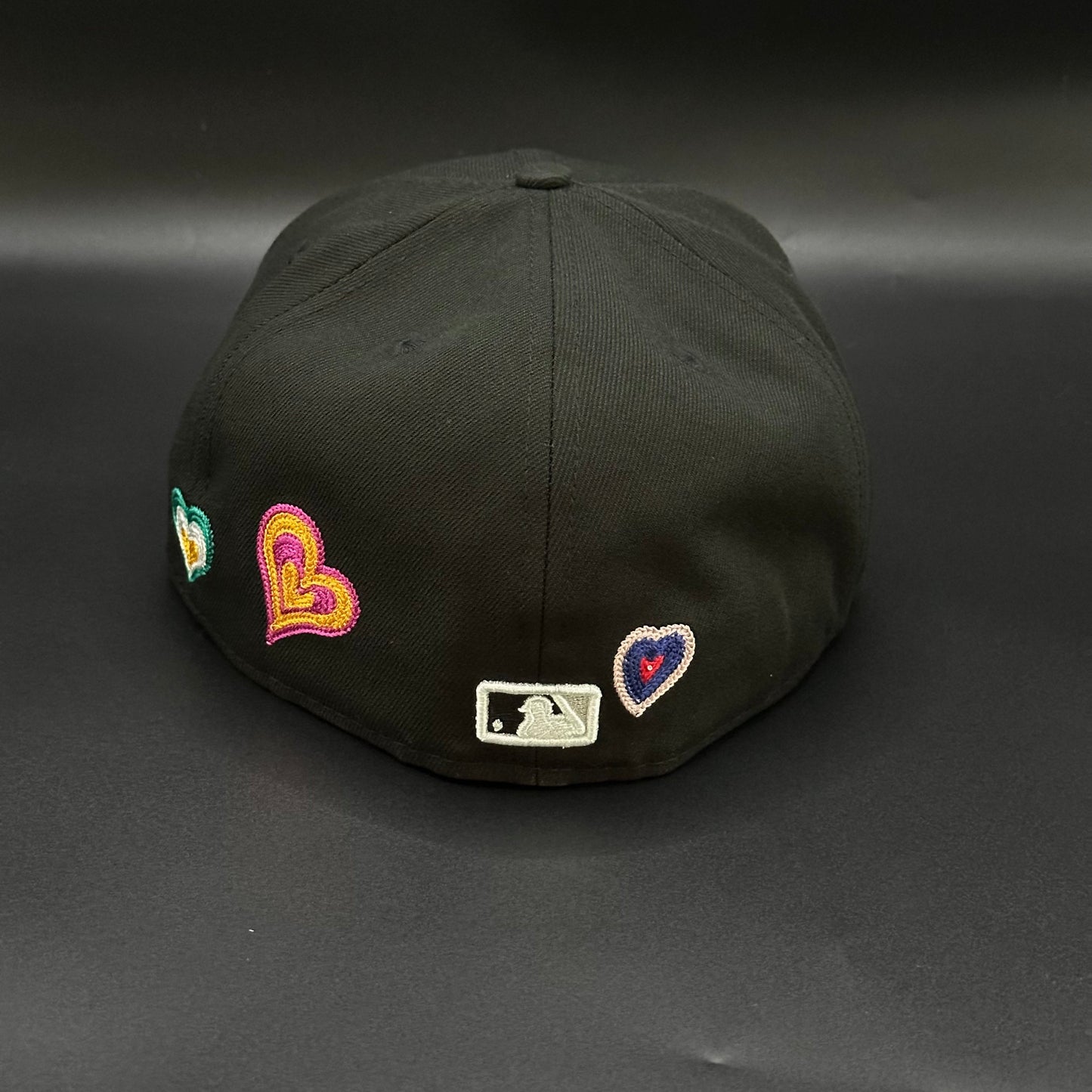 Black Chicago White Sox Hearts Fitted Cap - view 4