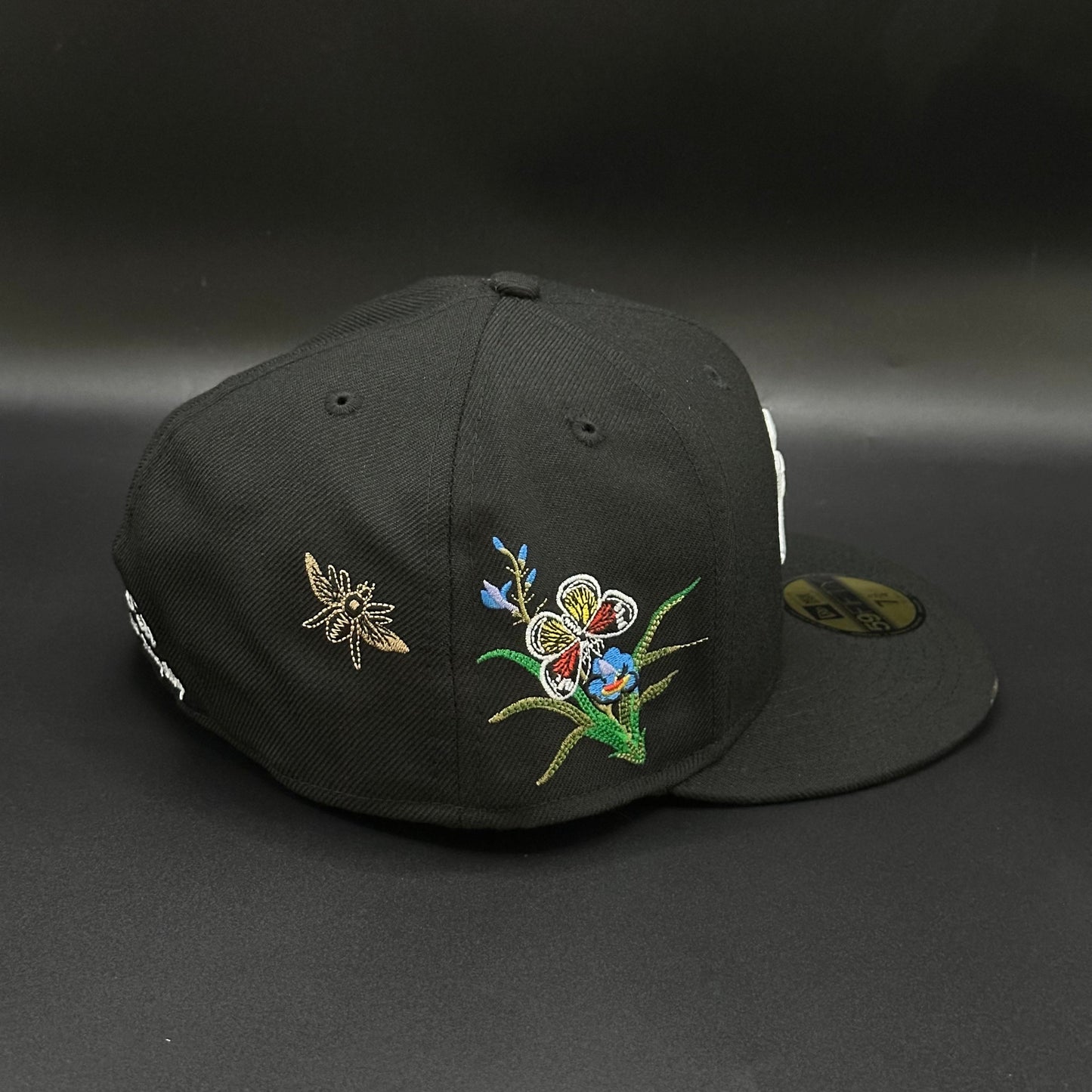 Black New York Yankees Felt Butterfly Fitted Cap - view 2