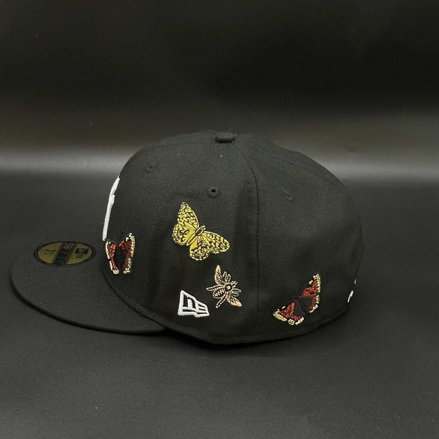 Black New York Yankees Felt Butterfly Fitted Cap - view 3
