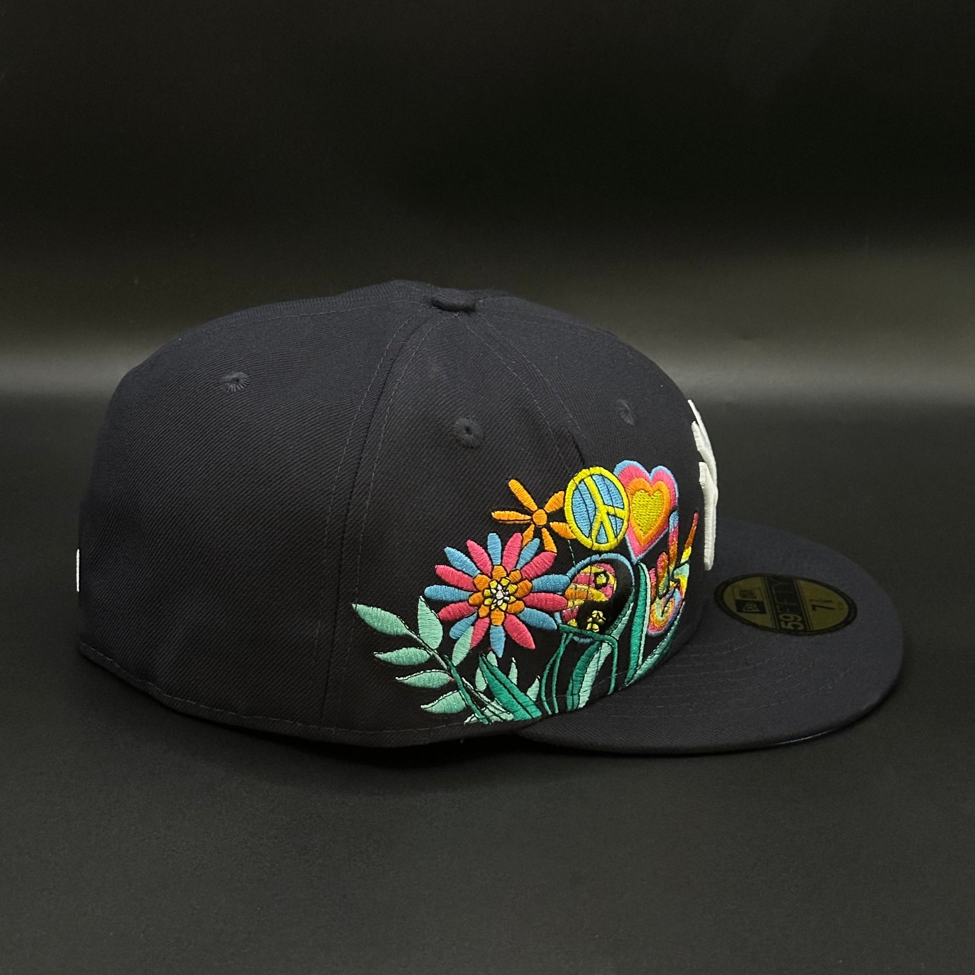 Navy New York Yankees 27x Peace Sign Fitted Cap - view 2
