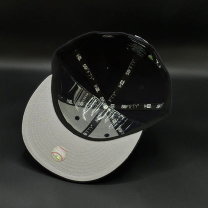 Navy New York Yankees Statue of Liberty 27 Patch Fitted Cap - view 5