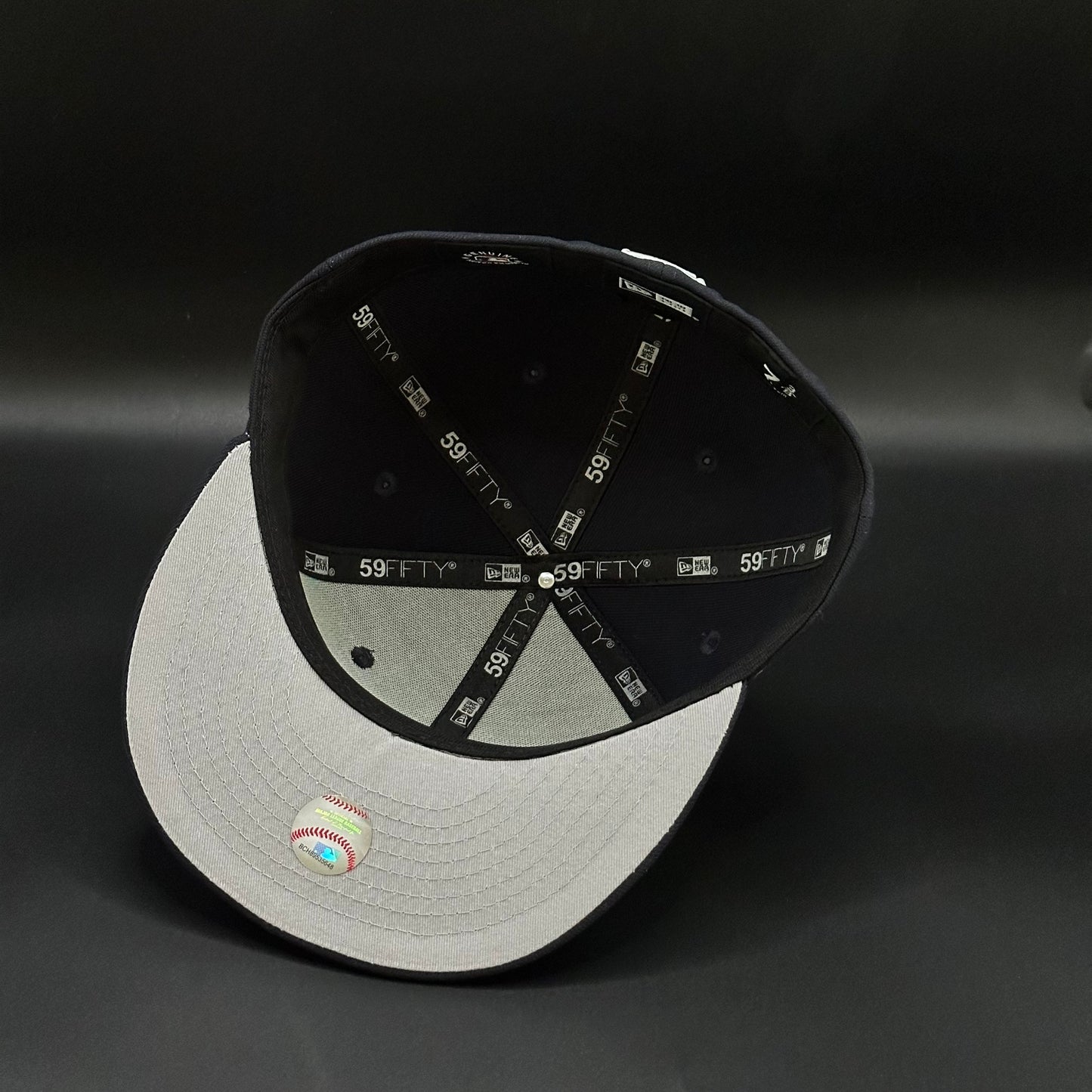 Navy New York Yankees State Outline Fitted Cap