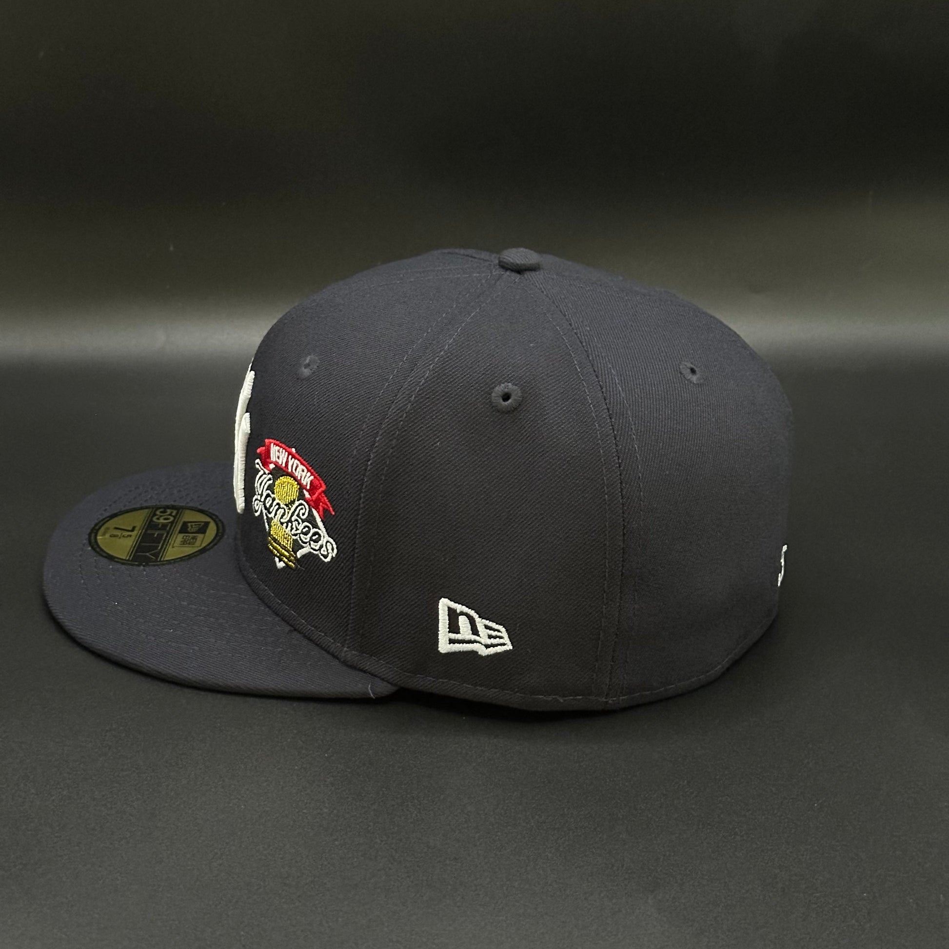 Navy New York Yankees 27x World Series Fitted Cap - view 3