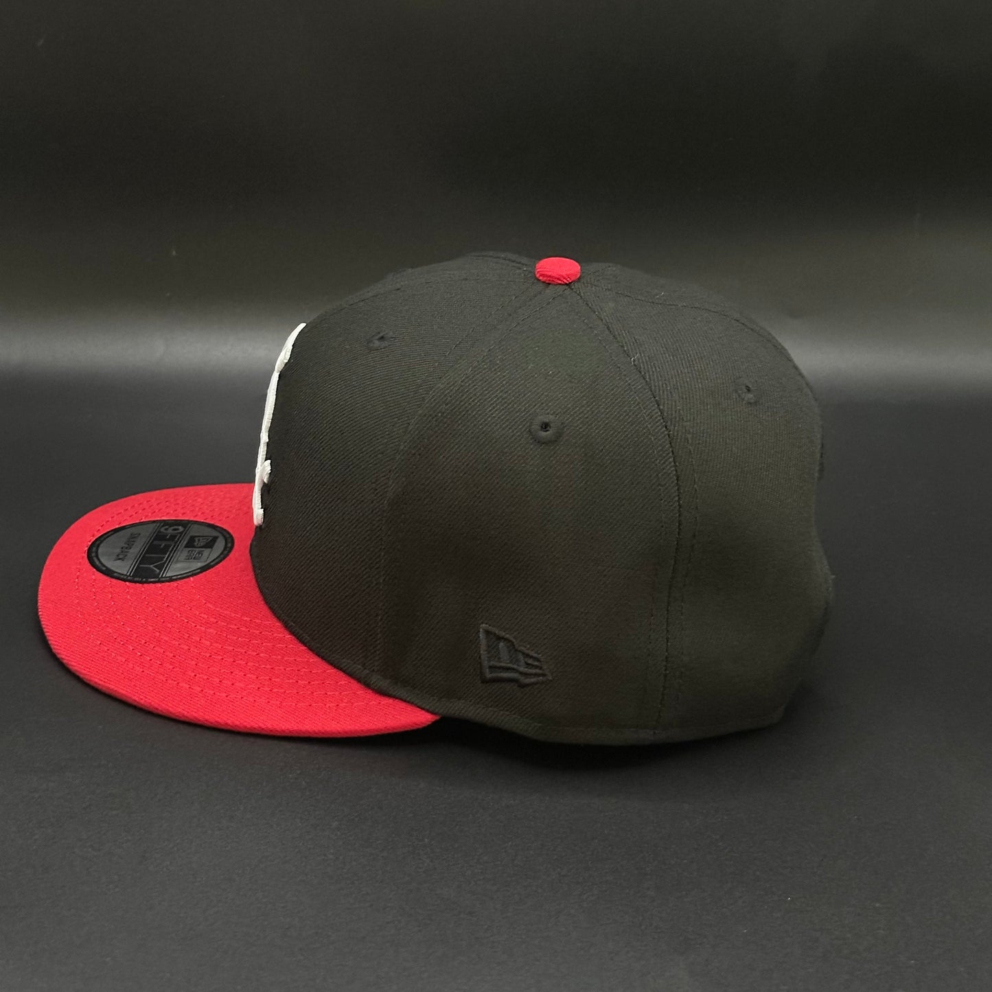Black Red Chicago White Sox 2005 World Series Snapback - view 3