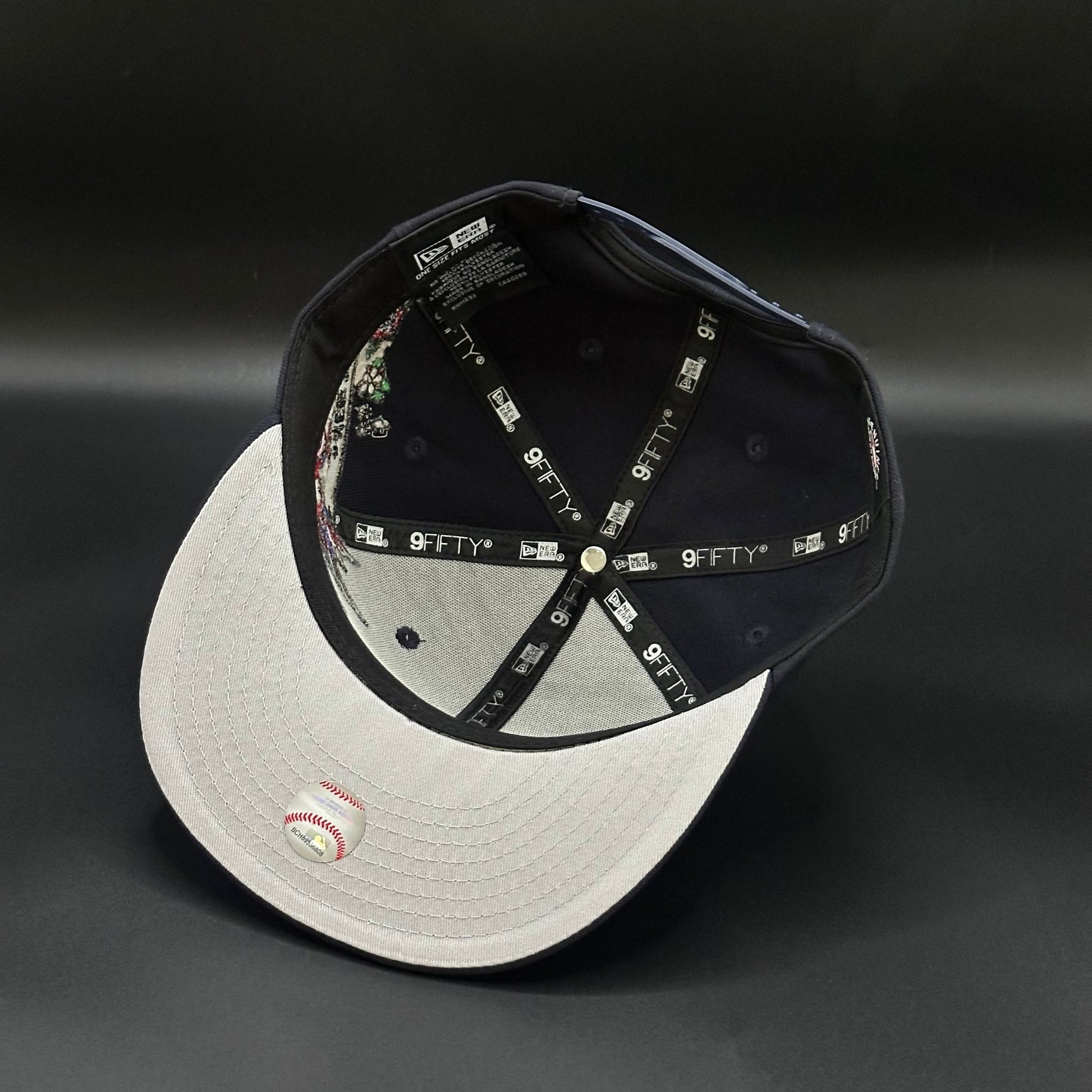 Navy New York Yankees Stripe Snapback - view 4