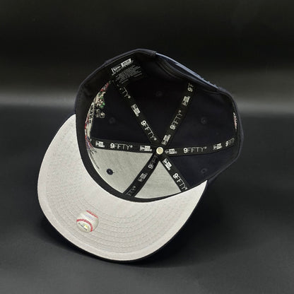 Navy New York Yankees Stripe Snapback - view 4