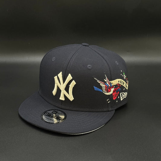 Navy New York Yankees Stripe Snapback