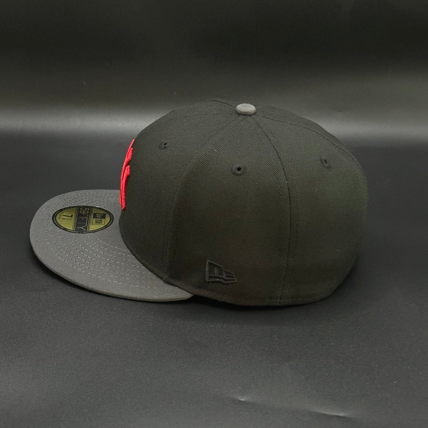 Black Grey New York Yankees 1999 World Series Fitted Cap - view 3