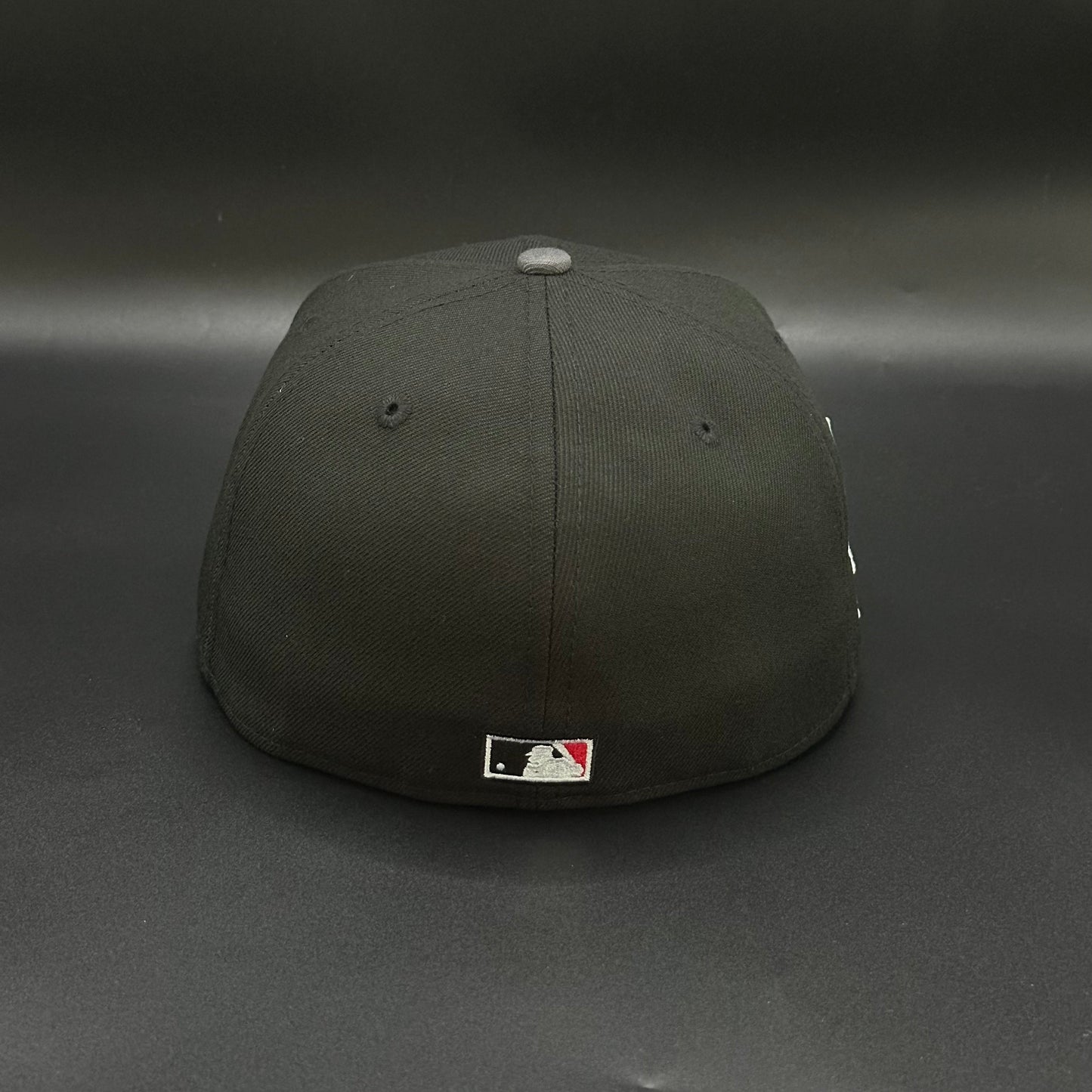 Black Grey New York Yankees 1999 World Series Fitted Cap - view 4