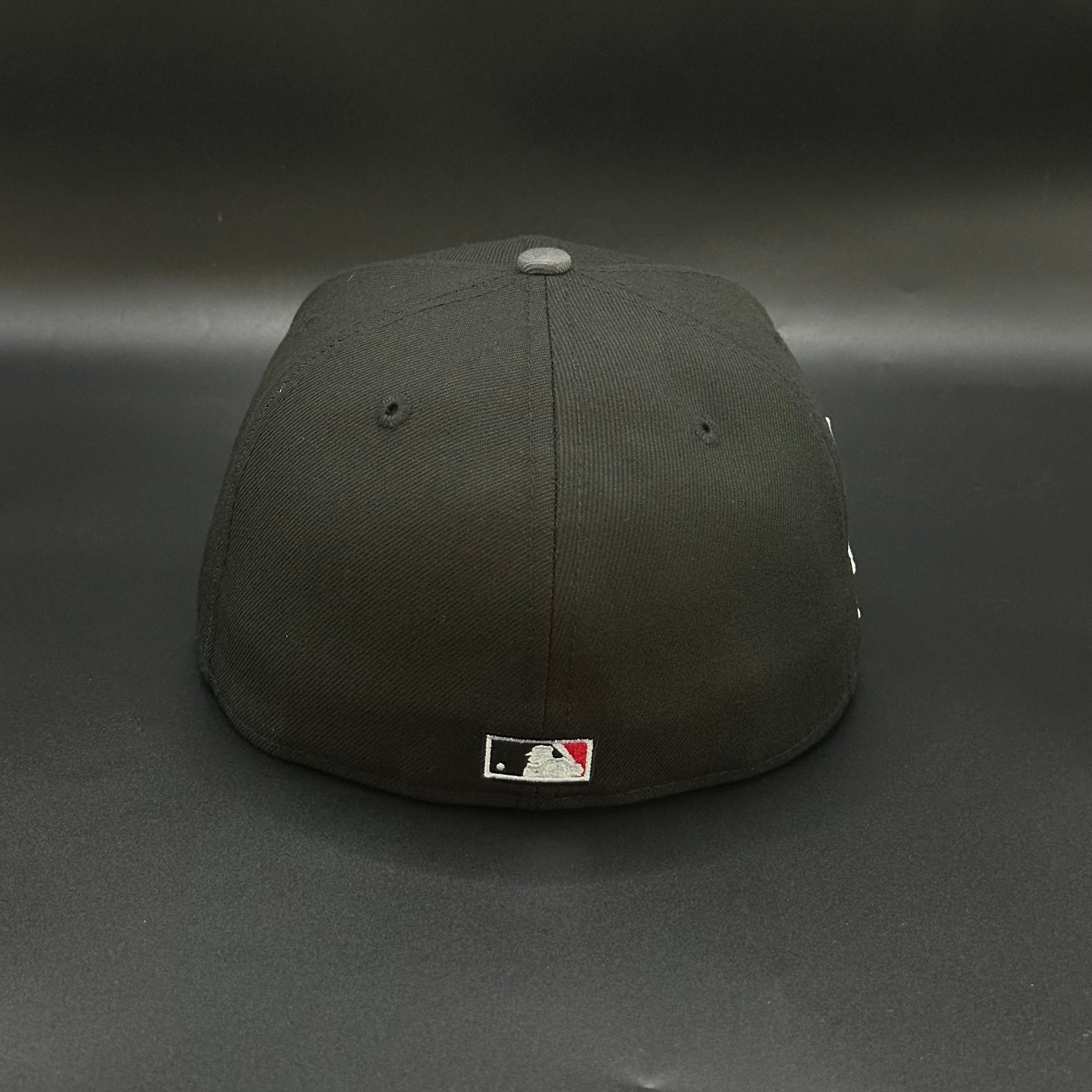 Black Grey New York Yankees 1999 World Series Fitted Cap - view 4