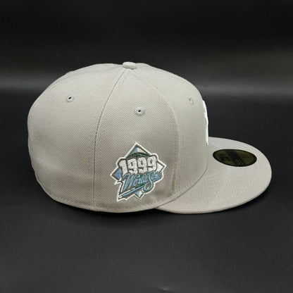 Grey Icy New York Yankees 1999 World Series Fitted Cap - view 2