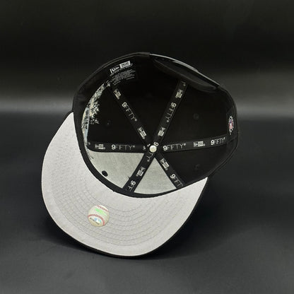 Black New York Yankees Stripe Snapback