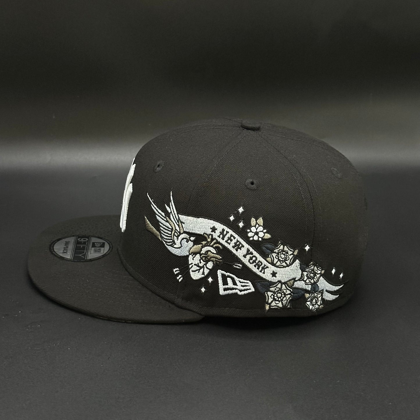 Black New York Yankees Stripe Snapback