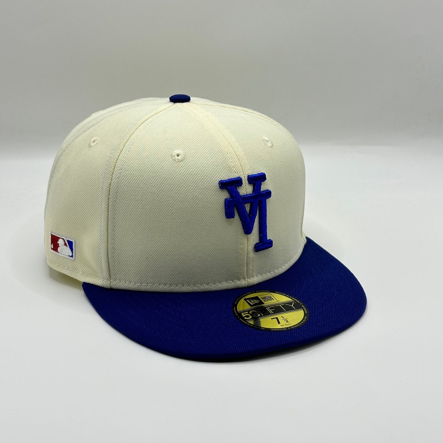 White Blue Dodgers Upside Down Side Batty Fitted