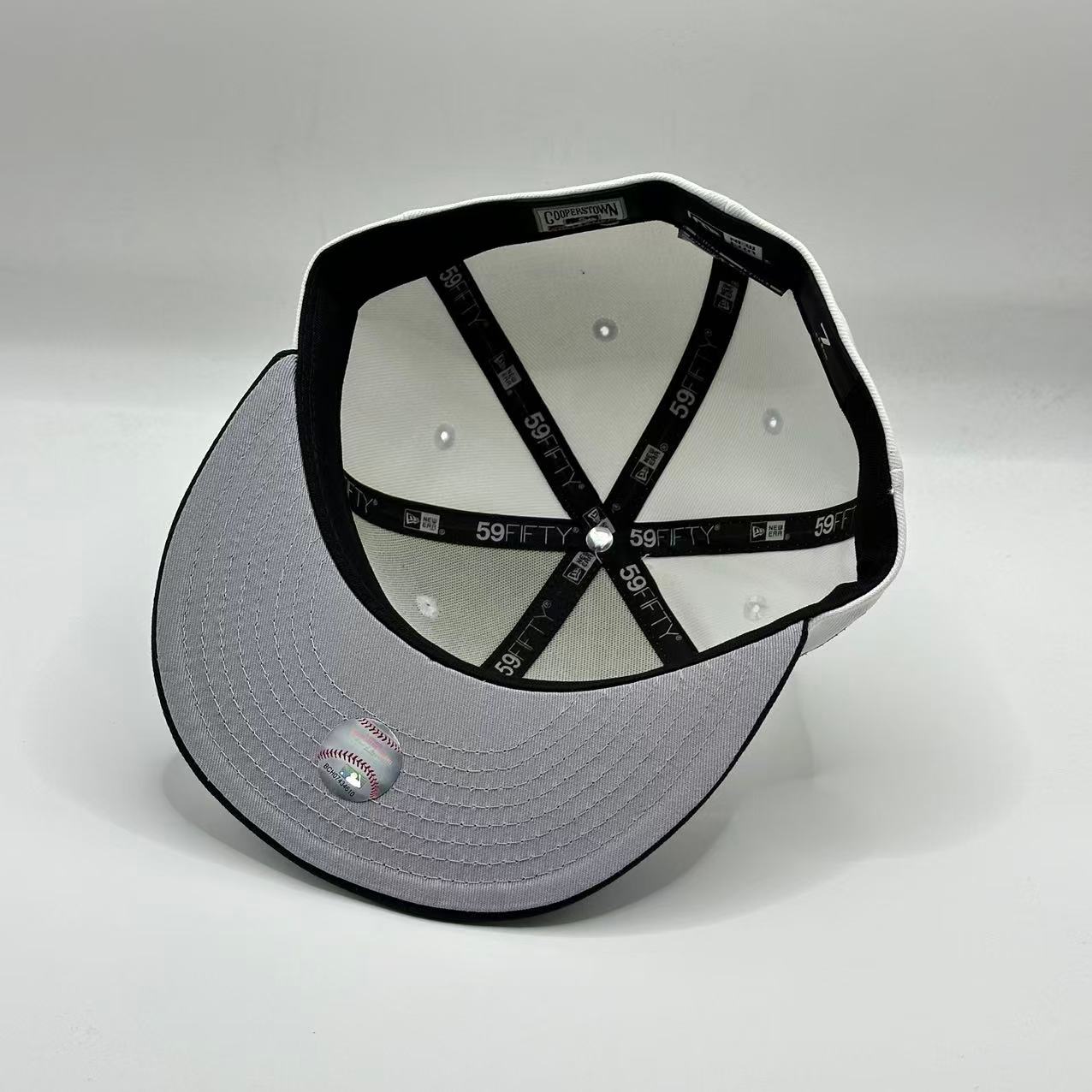 White Black New York Yankees World Series SP Fitted Hat Fitted Cap