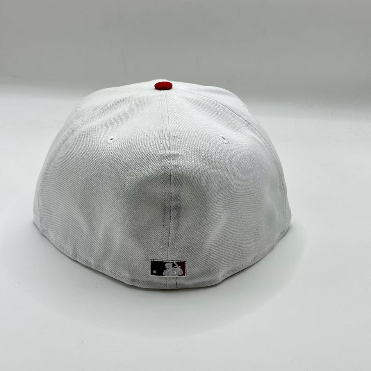White Black Rose New York Yankees World Series 1999 SP Fitted Hat Fitted Cap - view 3