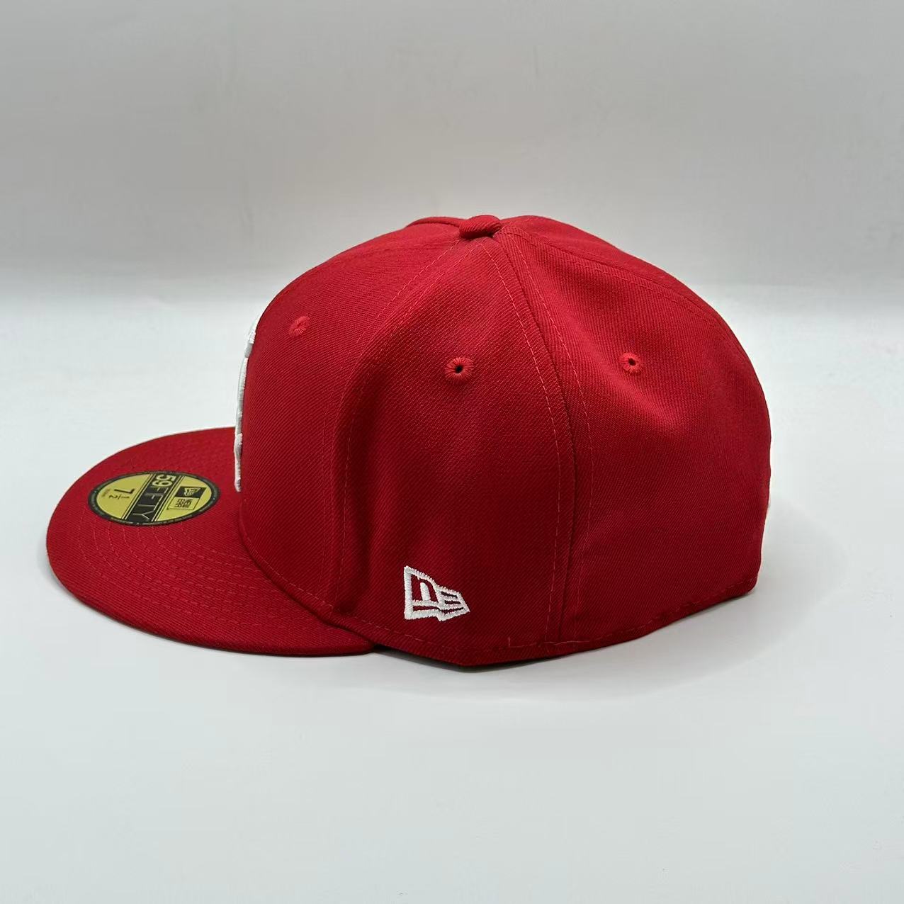 Red Chicago white Sox 05 World Series SP Fitted Cap - view 3