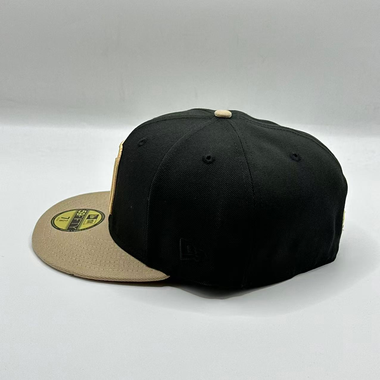 Black Brown Mexico Flag Fitted Hat Fitted Cap