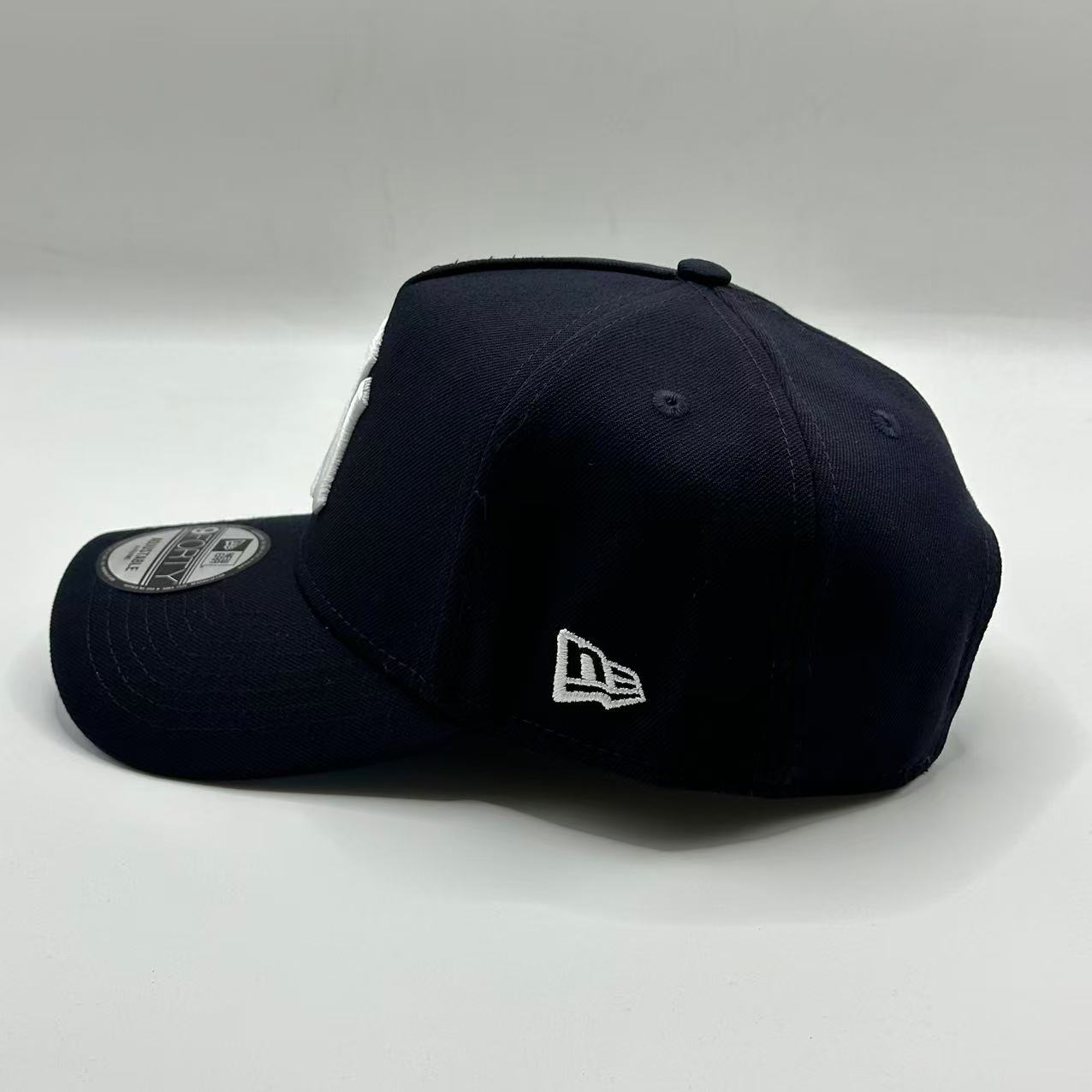 Black New York Yankees 2000 Subway Series A Frame Snapback - view 3