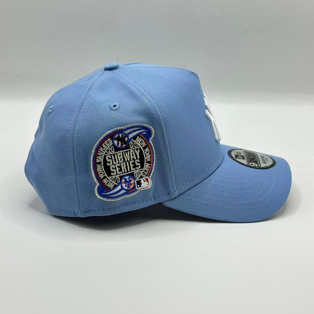 Sky Blue New York Yankees Statute of Liberty 1999 World Series SP A Frame Snapback - view 4