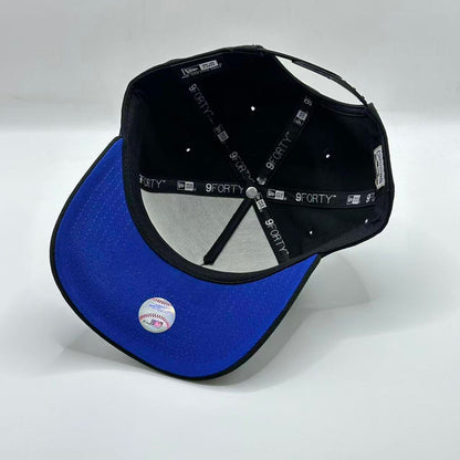 Black New York Yankees 1999 World Series SP A Frame Snapback - view 5