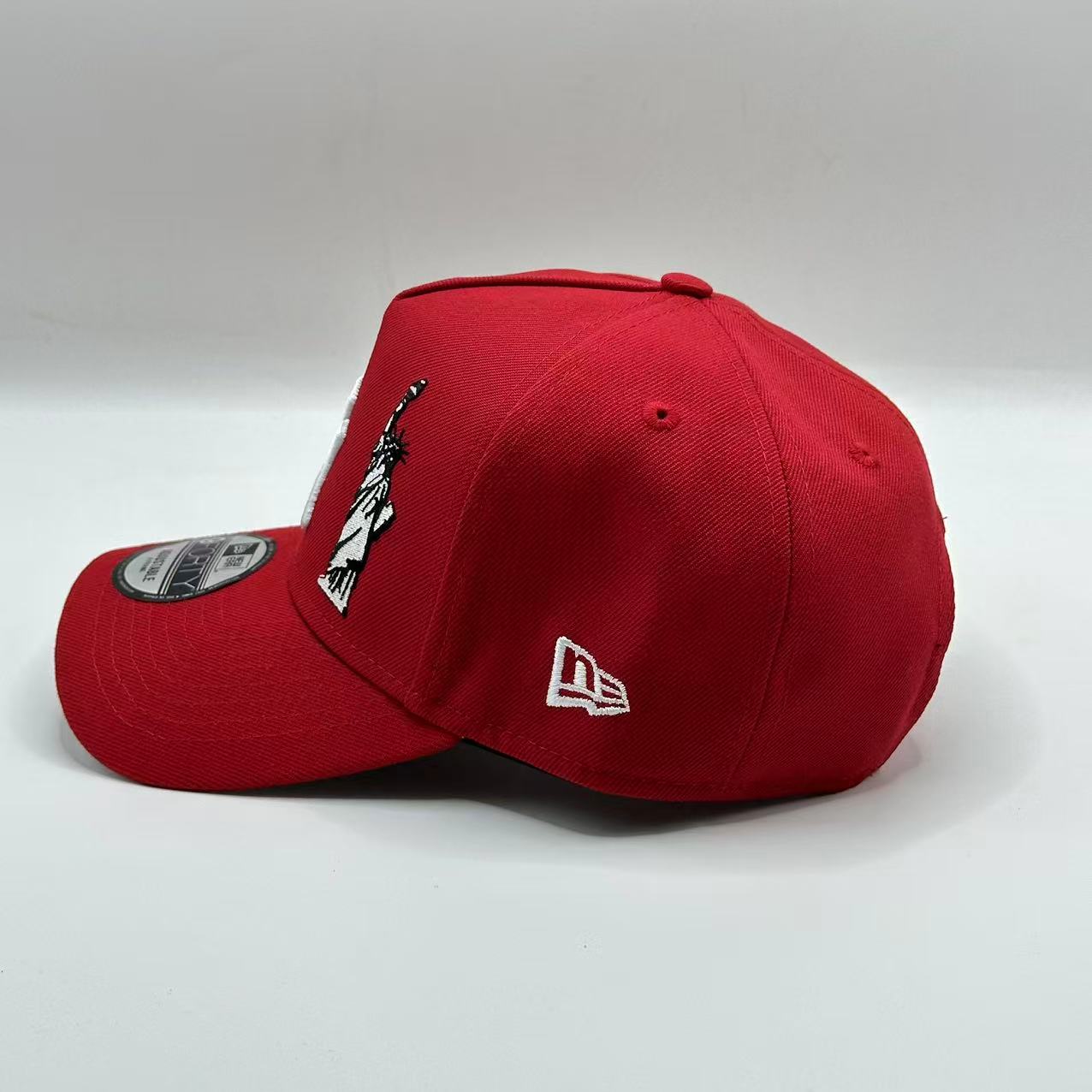 Red New York Yankees Statue of Liberty 1999 World Series SP A Frame Snapback - view 3