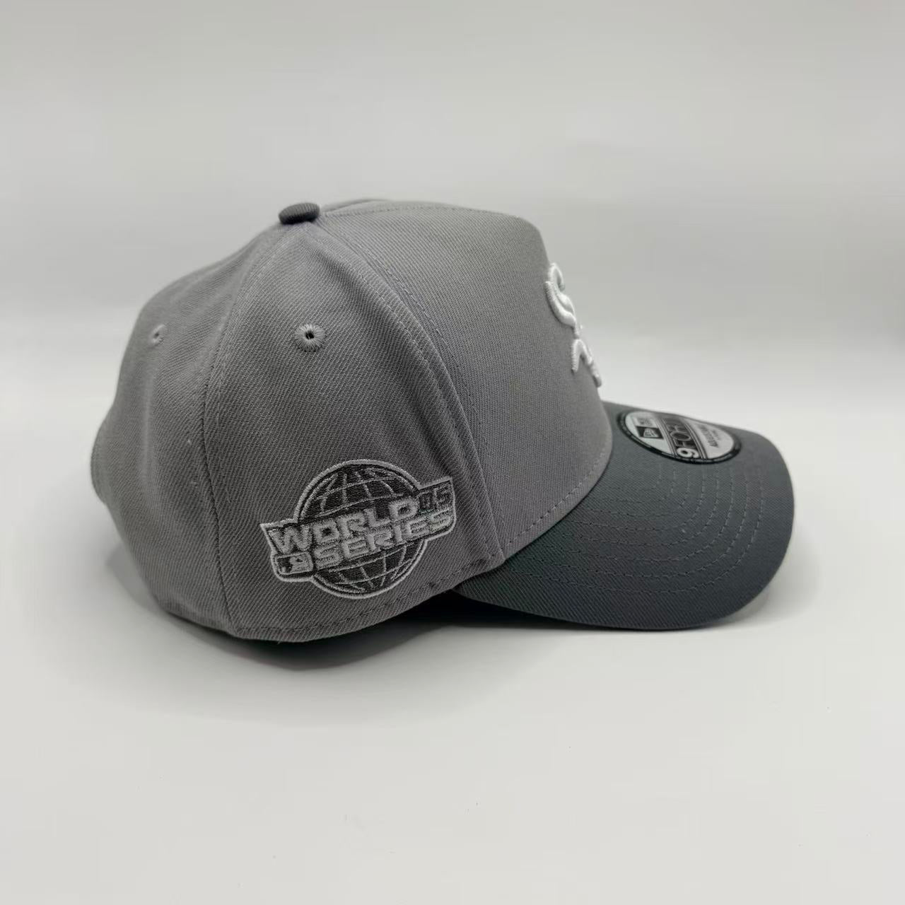 Grey Chicago White Sox 2005 World Series New Era 9Forty A Frame Snapback - view 2