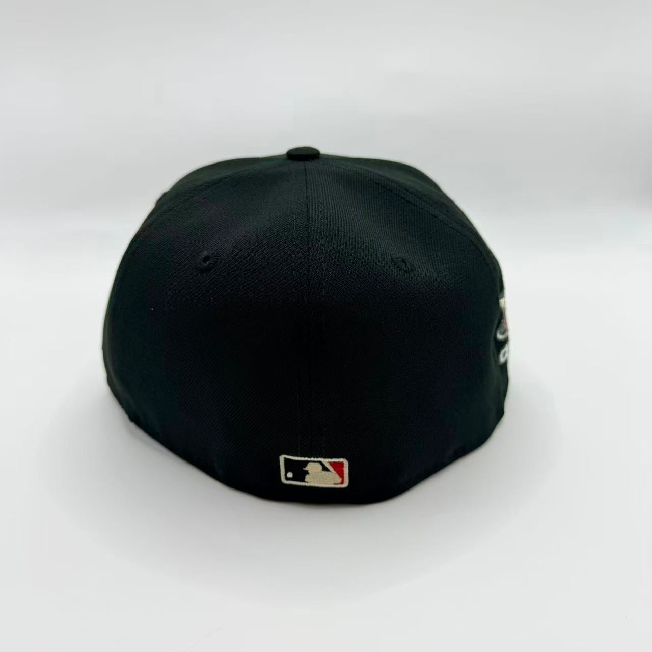 Black Red Flower New York Yankees 2000 World Series Champions Fitted Hat Cap - view 4