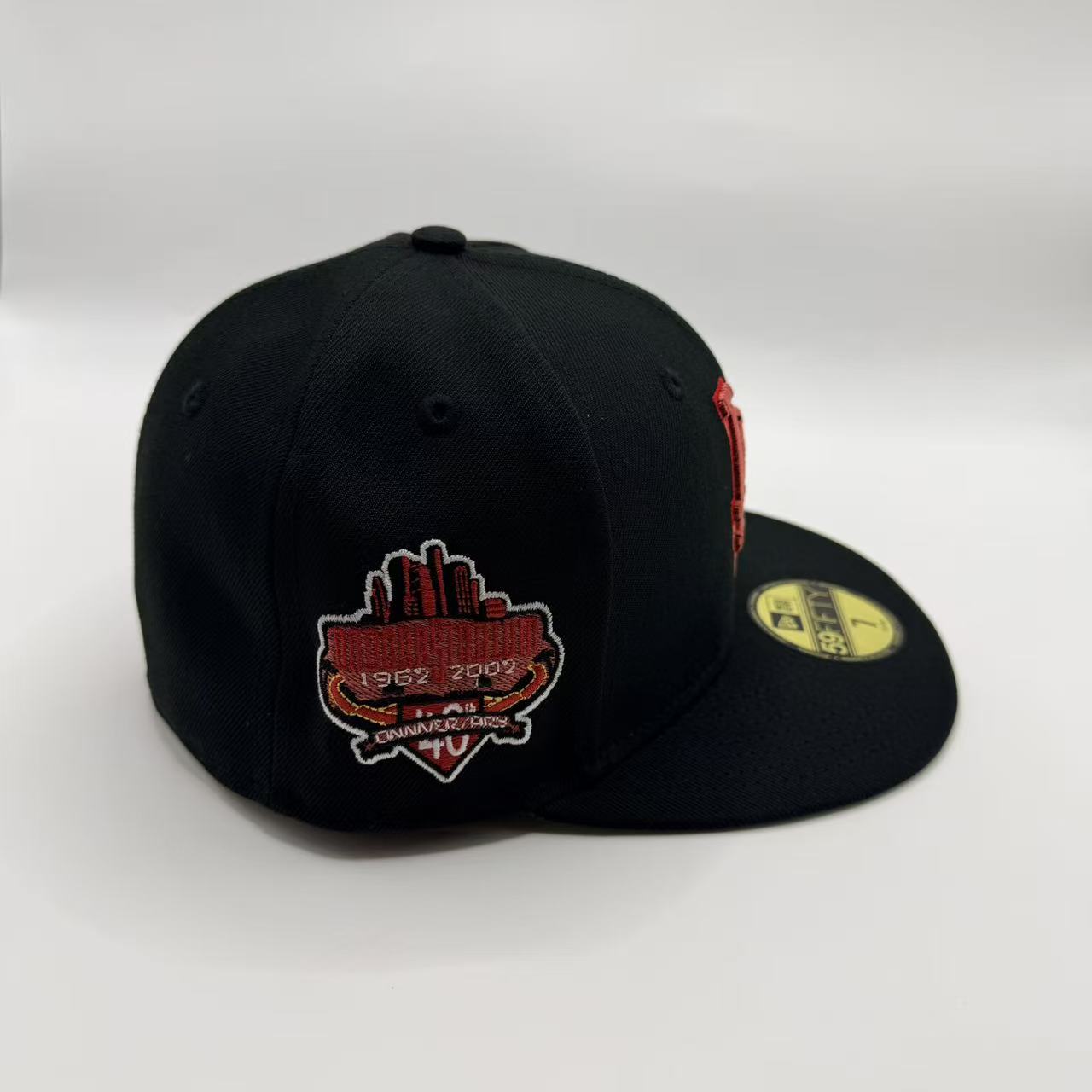 Black Red Los Angeles LA Dodgers Bloody 40th Anniversary New Era Fitted Hat Cap - view 2