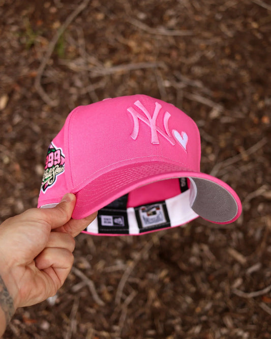 Pink Heart New York Yankees 1999 World Series Fitted Hat