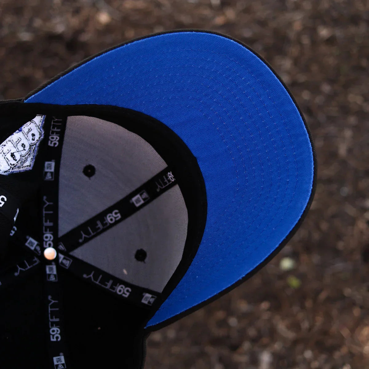 Black Dark Blue New York Yankees 1999 World Series Fitted Hat - view 5