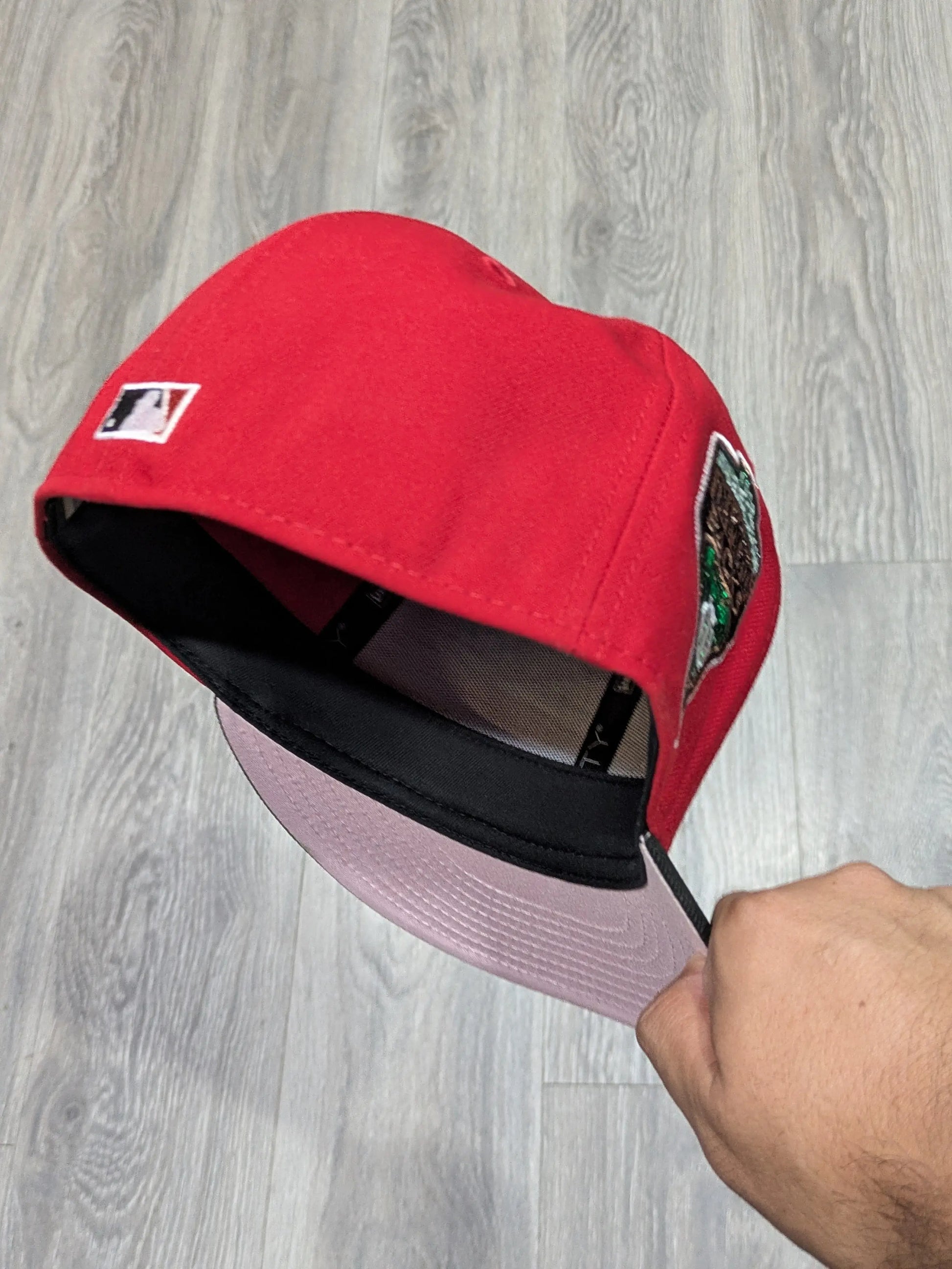 Red Black Arizona Diamondbacks Script 1998 World Series Fitted Hat - view 4