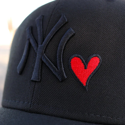 Black Red New York Yankees 1998 World Series Fitted Hat - view 8