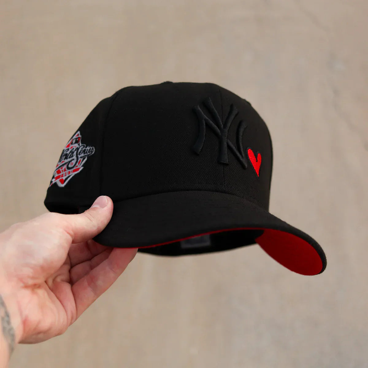 Black Red New York Yankees 1998 World Series Fitted Hat - view 11
