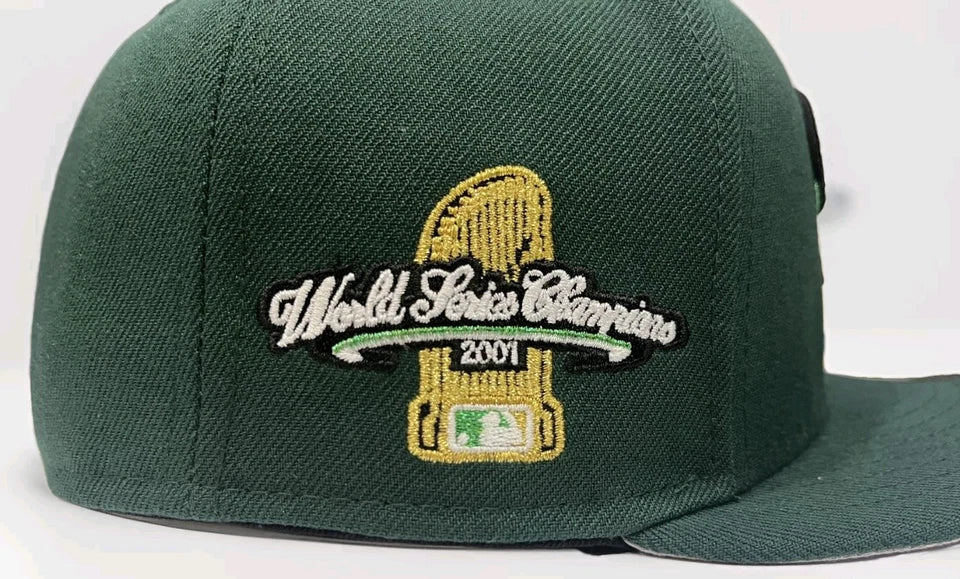 Green Arizona Diamondbacks 2001 World Series Champions New Era Fitted Hat - view 4